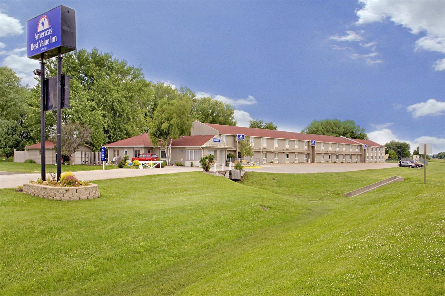 Days Inn By Wyndham Atlantic Екстериор снимка